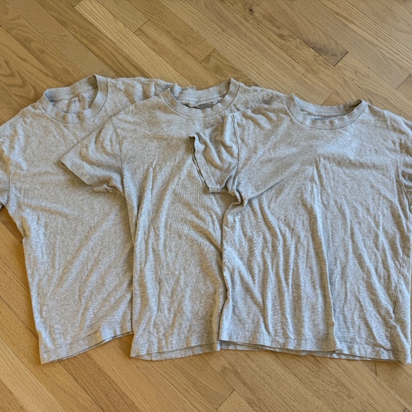 Lot of 3 Abercrombie & Fitch Men's T-Shirt in Light Gray XS - Picture 1 of 6